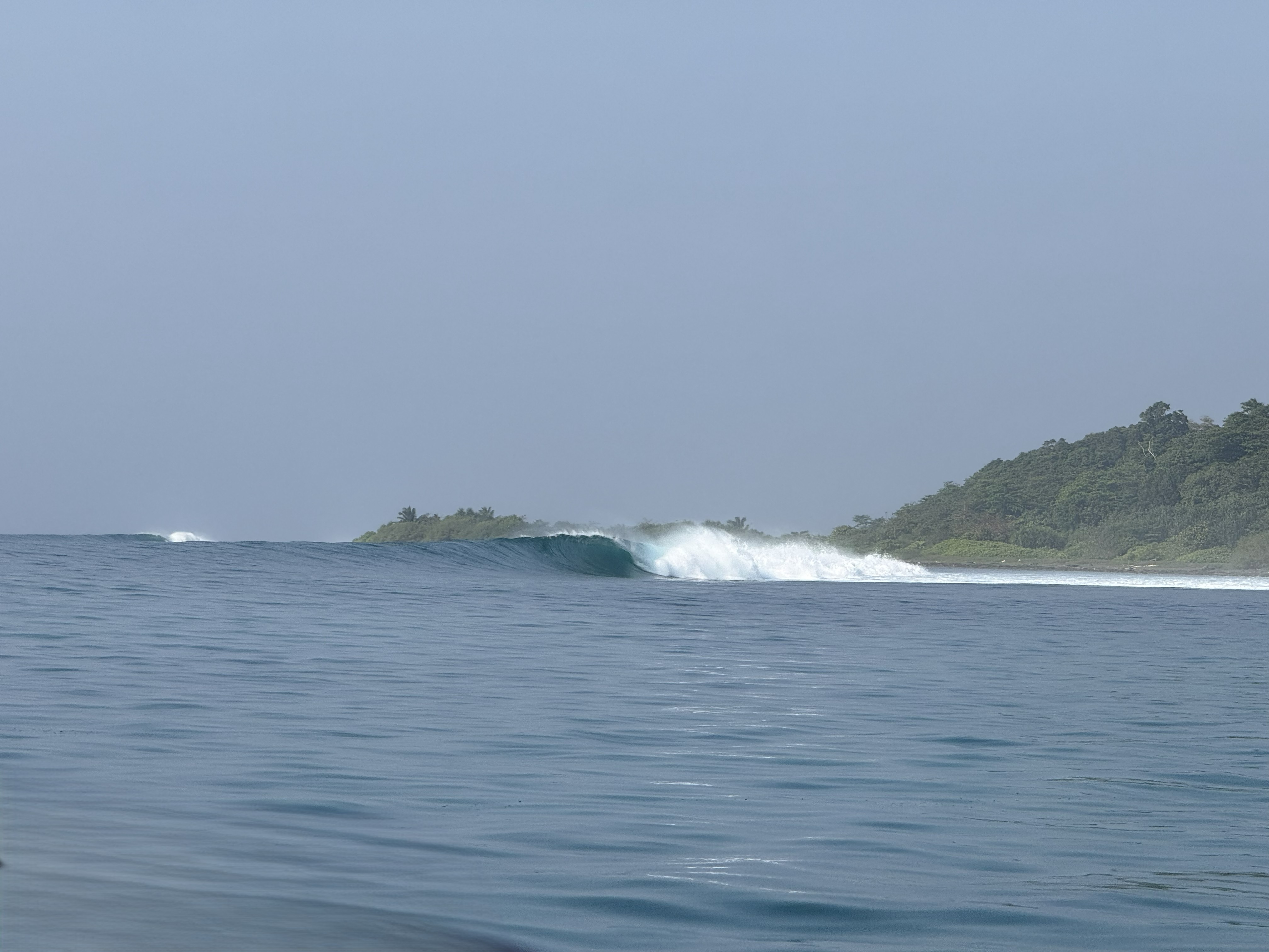 גלים מושלמים